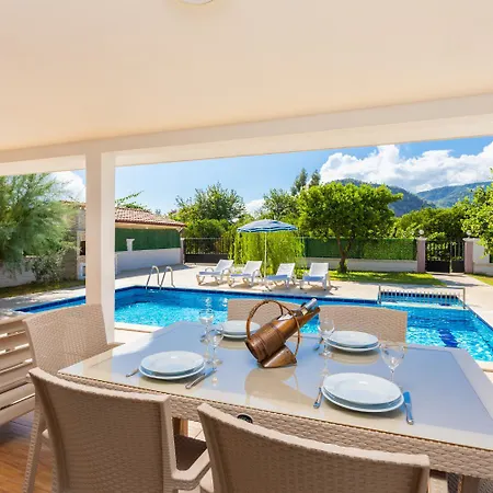 Villa Vista *